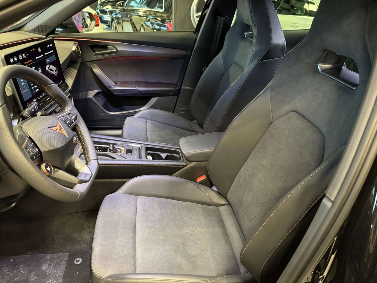 Cupra Formentor 1.5 e-hybrid Dark Night 204cv dsg (11)
