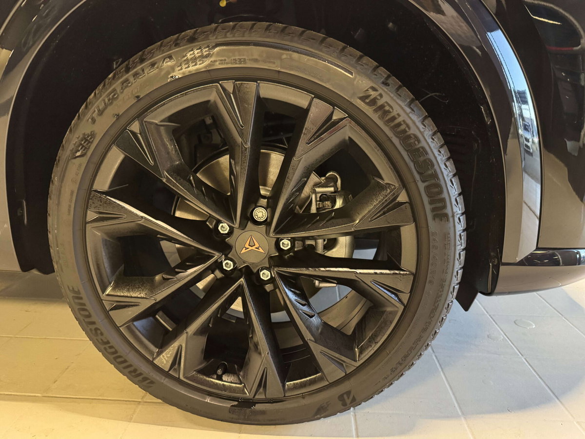 Cupra Formentor 1.5 e-hybrid Dark Night 204cv dsg (9)