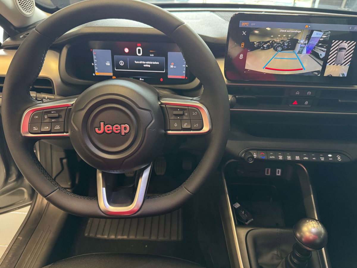 Jeep Avenger 1.2 turbo Summit fwd 100cv (14)
