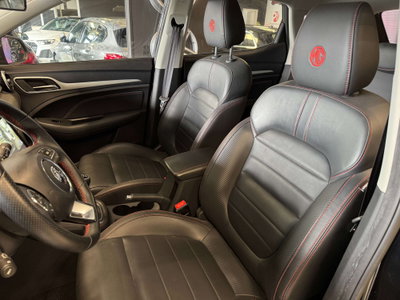 Mg ZS ZS 1.5 Luxury (12)