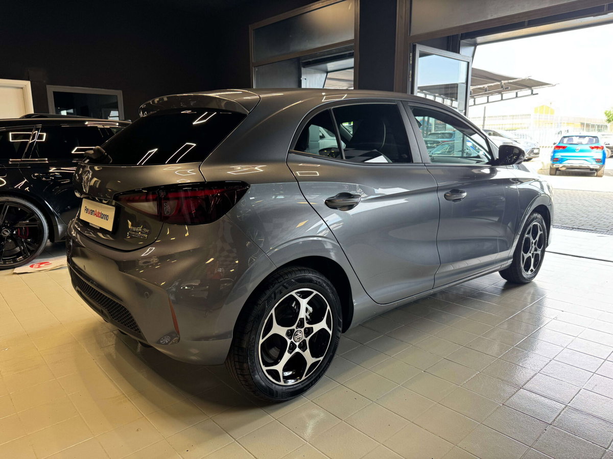 Mg MG3 1.5 hybrid+ Luxury auto (4)