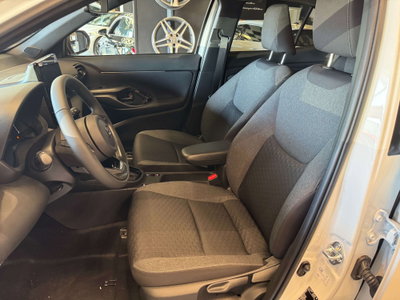 Toyota Yaris Cross 1.5h GR Sport Black Sky fwd 116cv e-cvt (13)