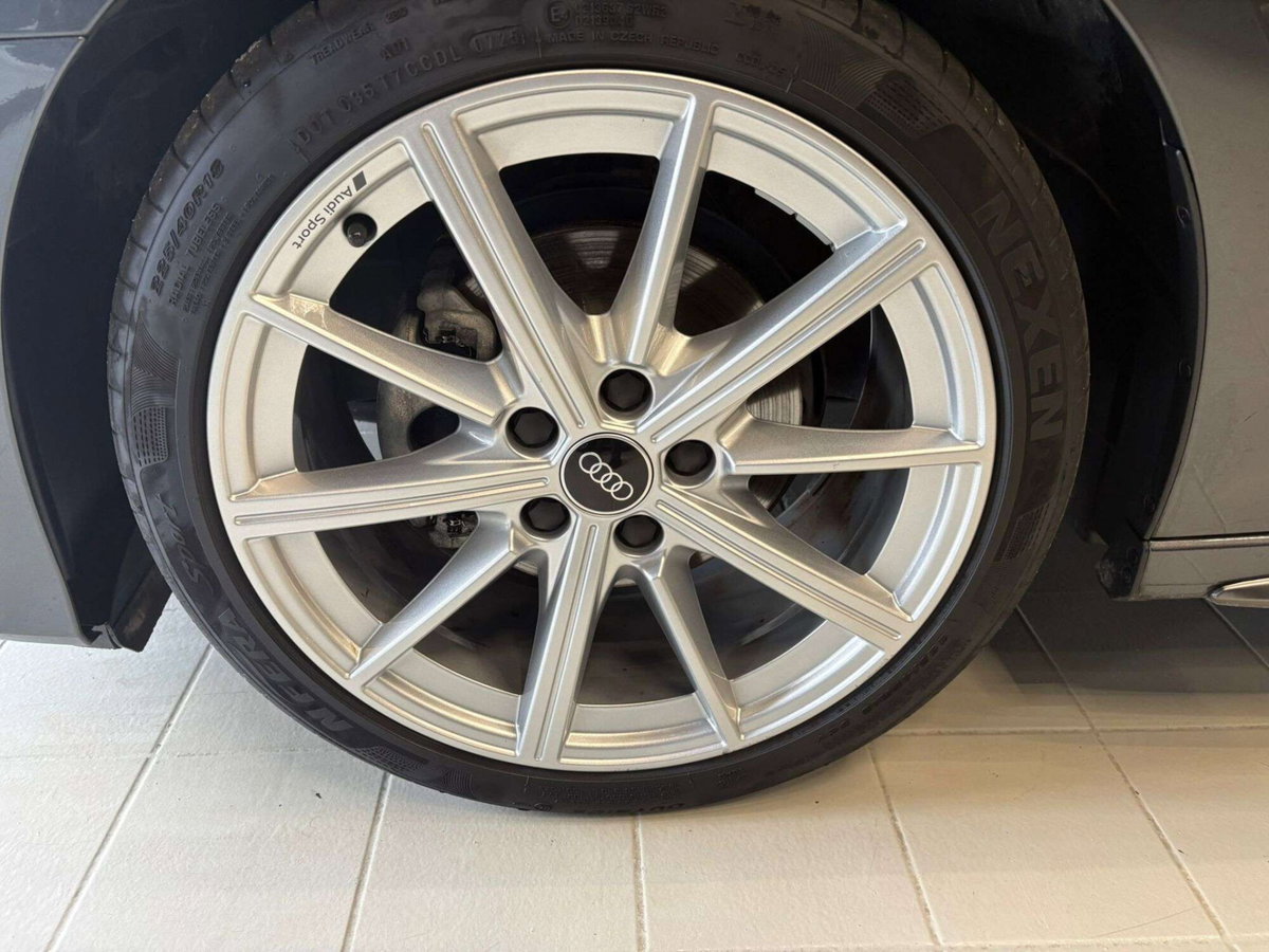 Audi A3 Sportback 2.0 tdi S line edition 150cv s-tronic (10)