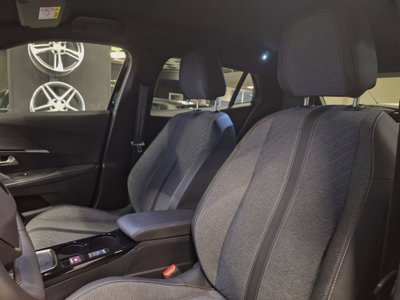 Peugeot 2008 PureTech 100 S&S Allure (11)