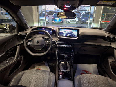Peugeot 2008 PureTech 100 S&S Allure (12)