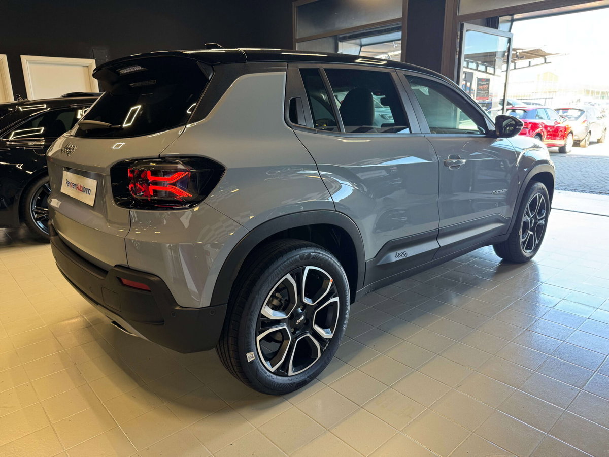 Jeep Avenger 1.2 turbo e-hybrid mhev Summit fwd 110cv edct6 (5)