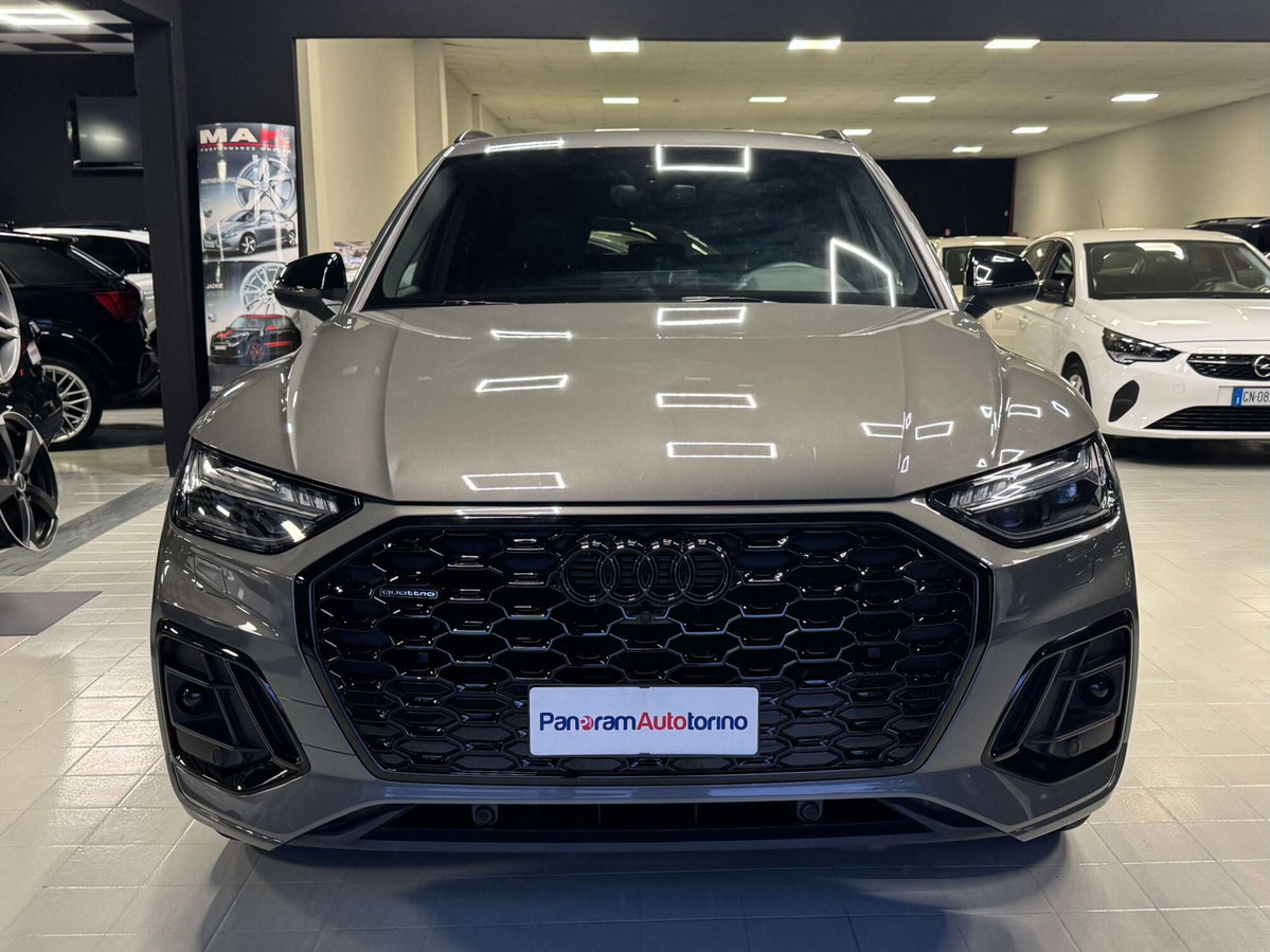 Audi Q5 Sportback 40 2.0 tdi mhev 12V Identity Black quattro s-tronic (2)
