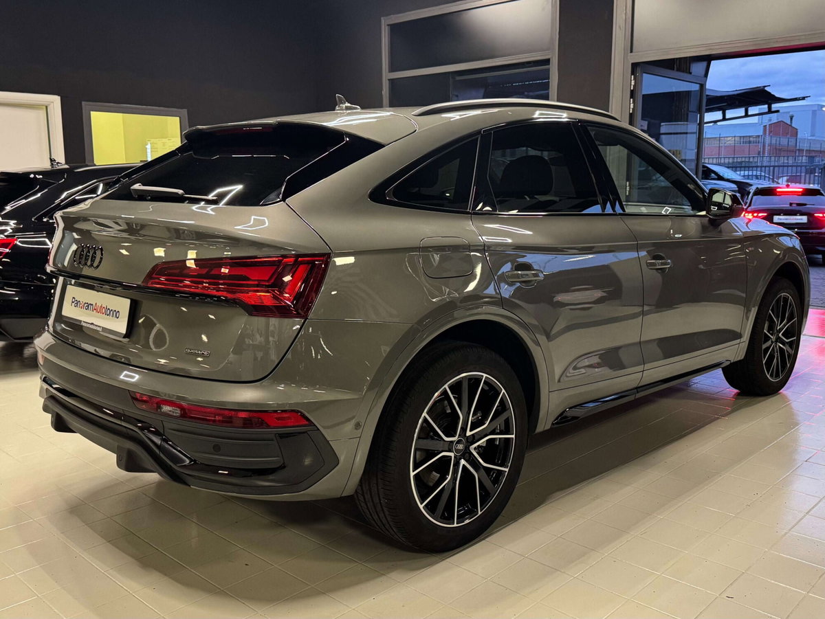 Audi Q5 Sportback 40 2.0 tdi mhev 12V Identity Black quattro s-tronic (6)