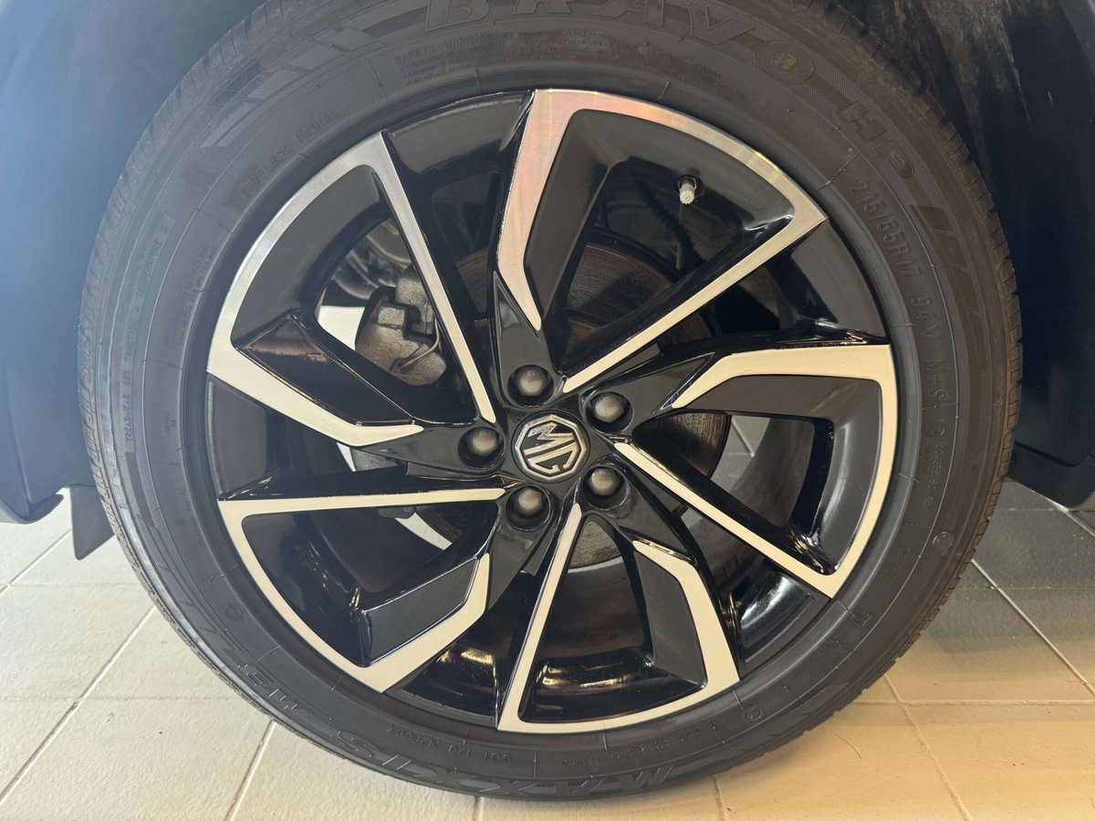 Mg ZS ZS 1.5 Luxury (10)