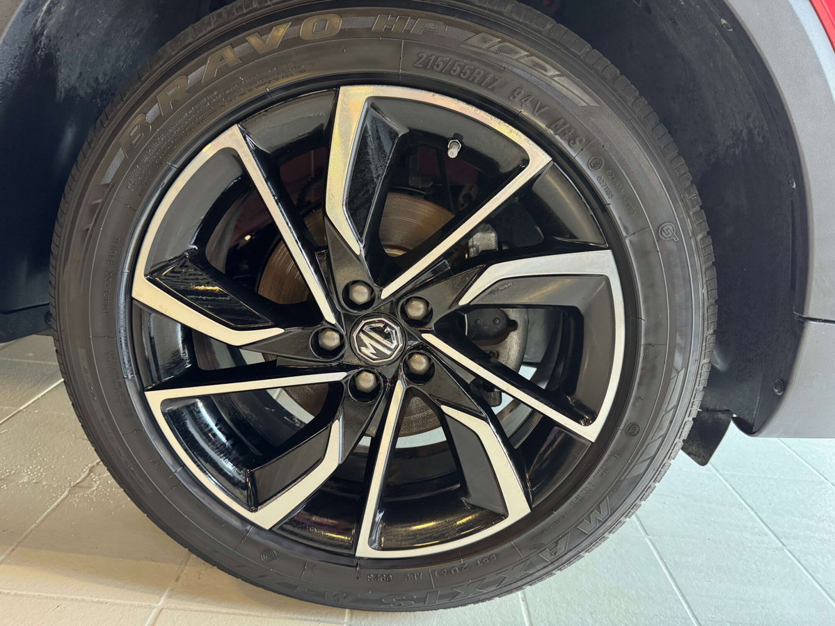 Mg ZS ZS 1.5 Luxury (8)