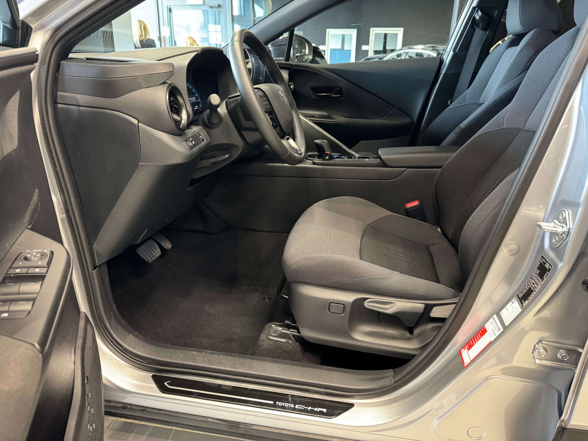Toyota Toyota C-HR 1.8 hv Lounge fwd e-cvt (10)