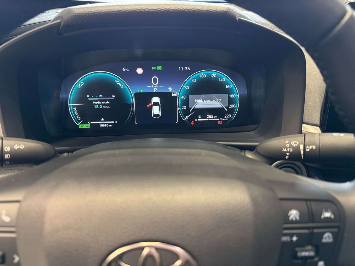 Toyota Toyota C-HR 1.8 hv Lounge fwd e-cvt (15)