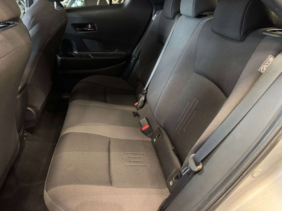 Toyota Toyota C-HR 1.8 hv Lounge fwd e-cvt (20)