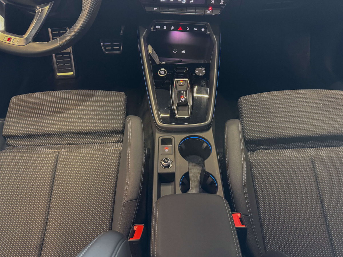 Audi A3 Sportback 35 TFSI S line edition (16)