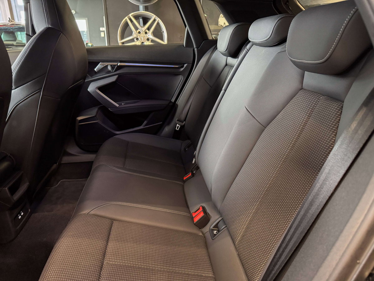 Audi A3 Sportback 35 TFSI S line edition (17)