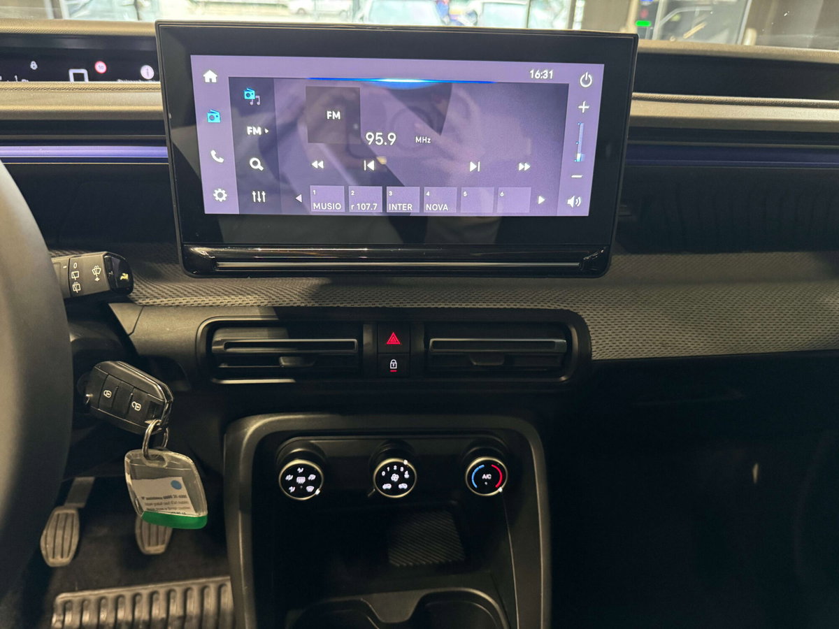Citroen C3 Aircross 1.2 puretech turbo Plus 100cv (13)