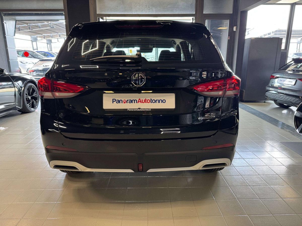 Mg ZS ZS 1.5 Luxury (7)