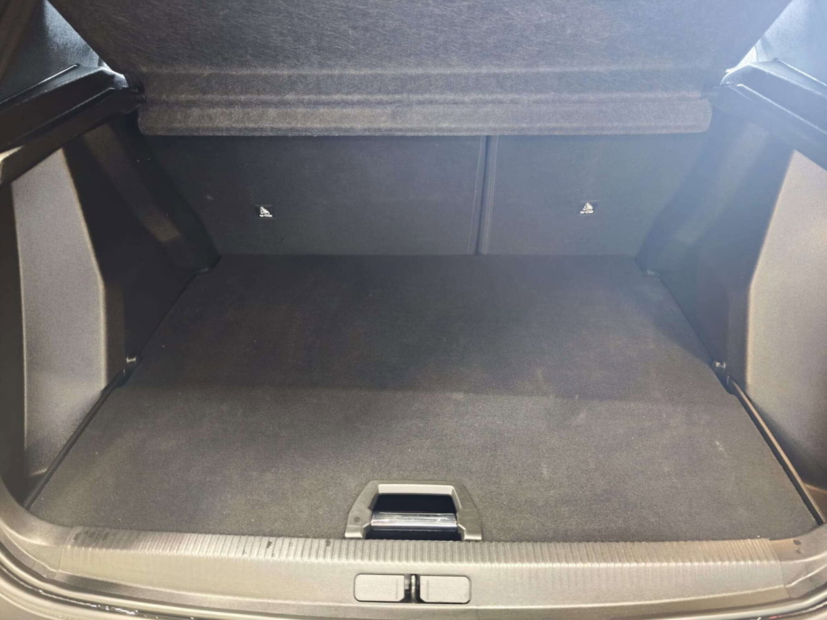 Peugeot 2008 PureTech 100 S&S Allure (15)