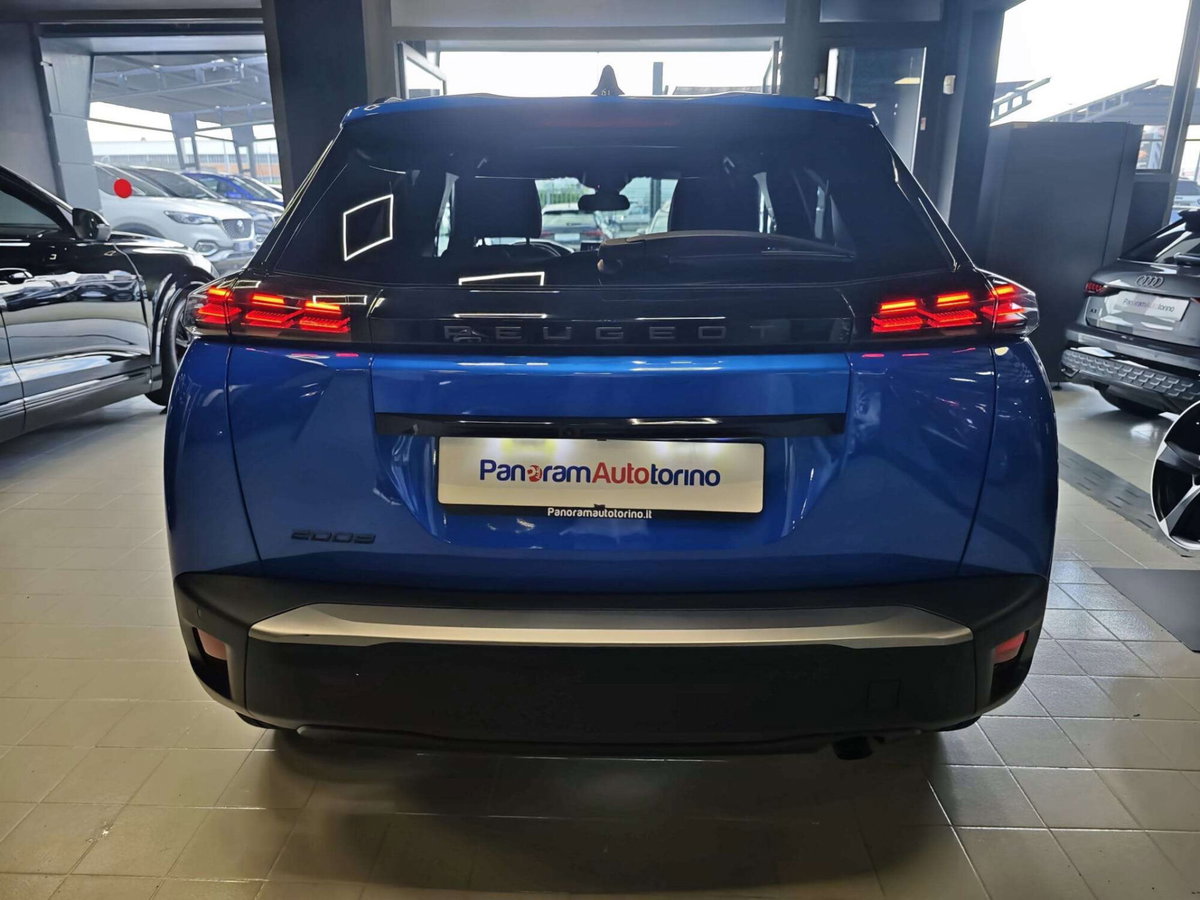 Peugeot 2008 PureTech 100 S&S Allure (4)