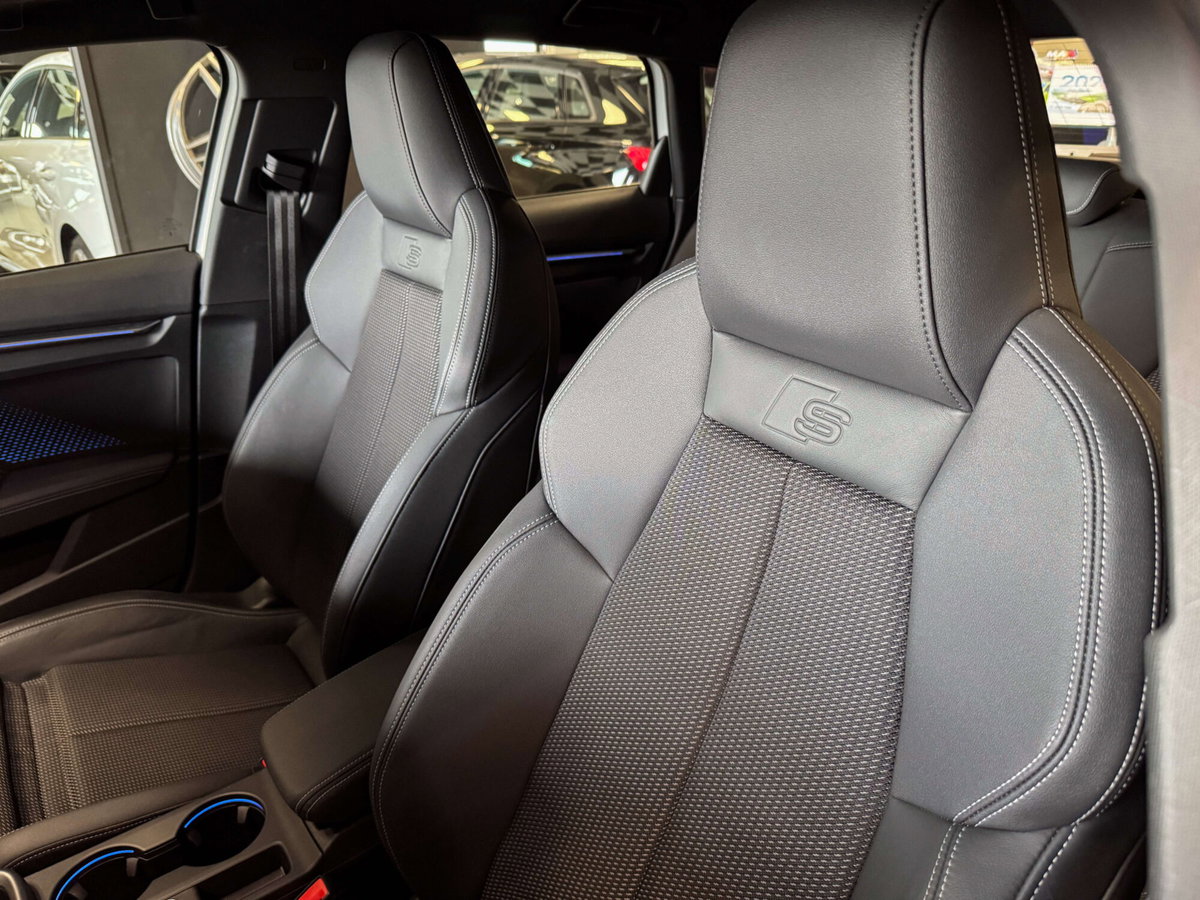 Audi A3 Sportback 35 TFSI S line edition (11)