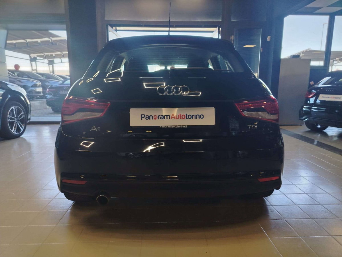 Audi A1 Sportback 1.6 TDI 116 CV Sport (4)