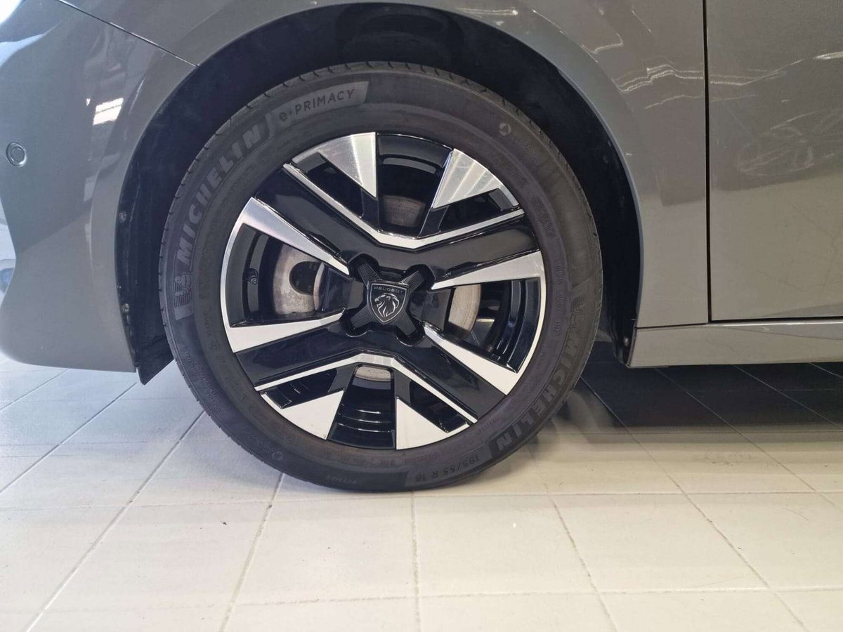 Peugeot 208 PureTech 100 Stop&Start 5 porte Allure (9)