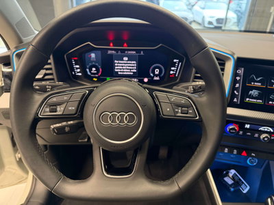 Audi A1 Sportback 30 1.0 tfsi Identity Black 116cv s-tronic (19)