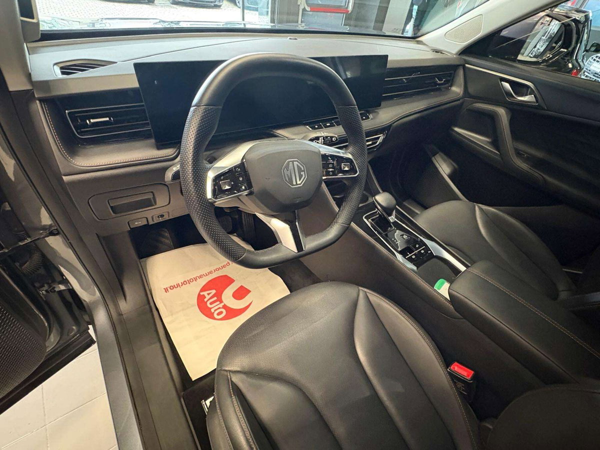 Mg HS 1.5 Luxury auto (12)