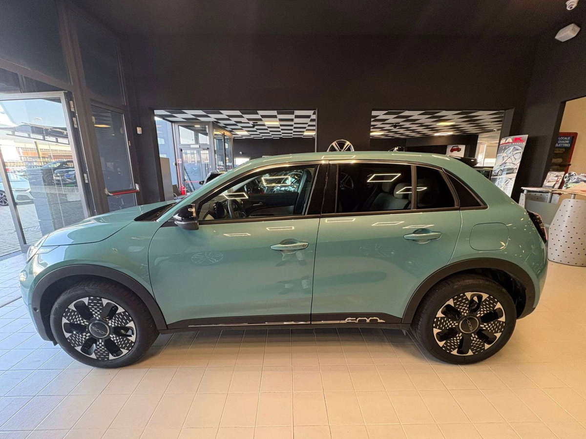 Fiat 600 1.2 hybrid La Prima 110cv auto (2)