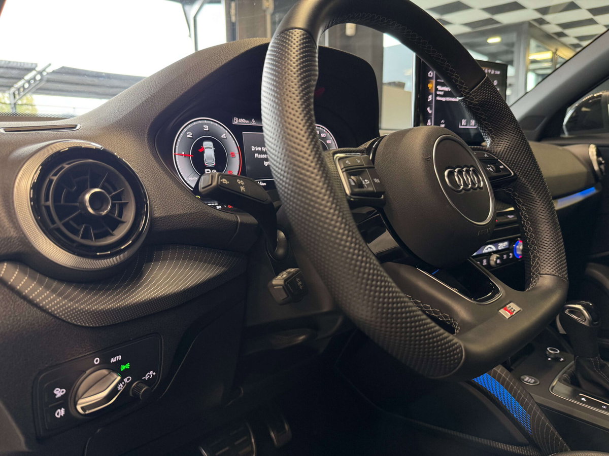 Audi Q2 35 2.0 tdi S line edition s-tronic (13)