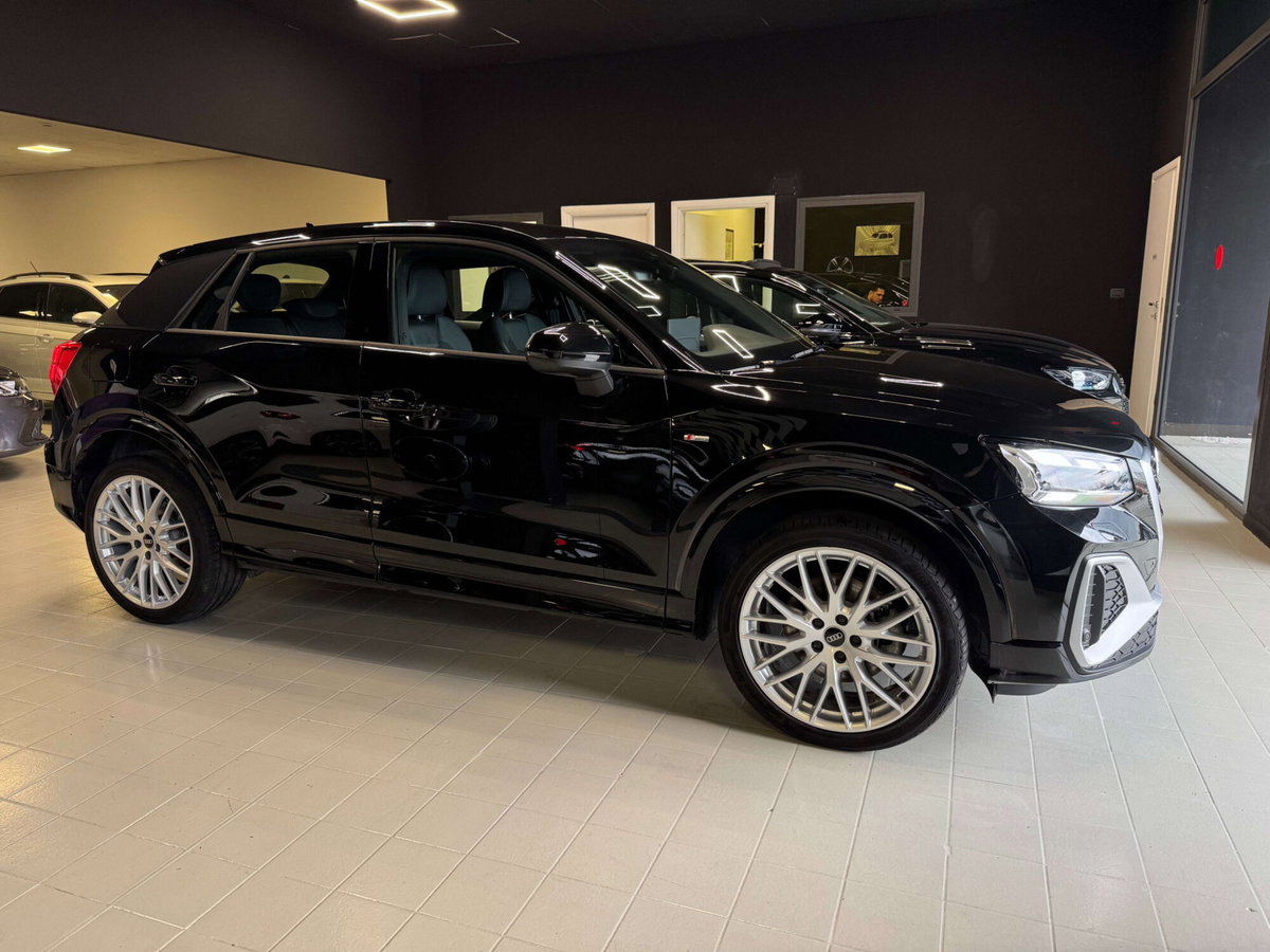 Audi Q2 35 2.0 tdi S line edition s-tronic (7)