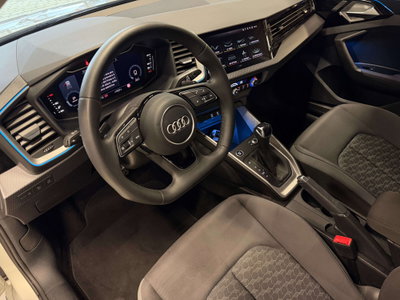 Audi A1 Sportback 30 1.0 tfsi Identity Black 116cv s-tronic (13)