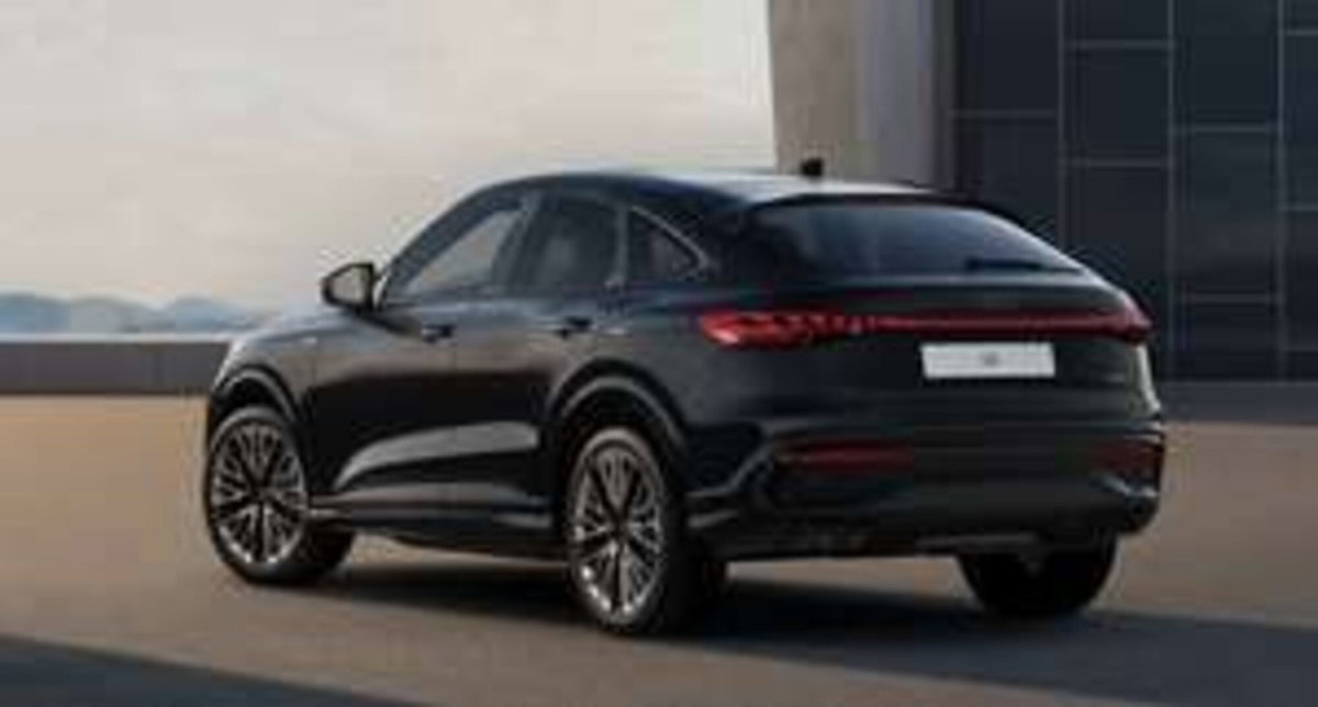 Audi Q5 Sportback 2.0 tfsi mhev+ S line edition 204cv s-tronic (4)