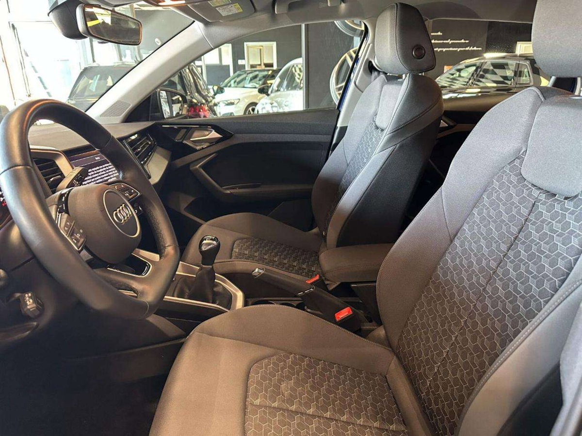 Audi A1 Sportback 30 TFSI S line edition (12)