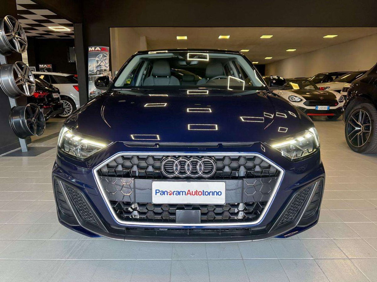 Audi A1 Sportback 30 TFSI S line edition (2)