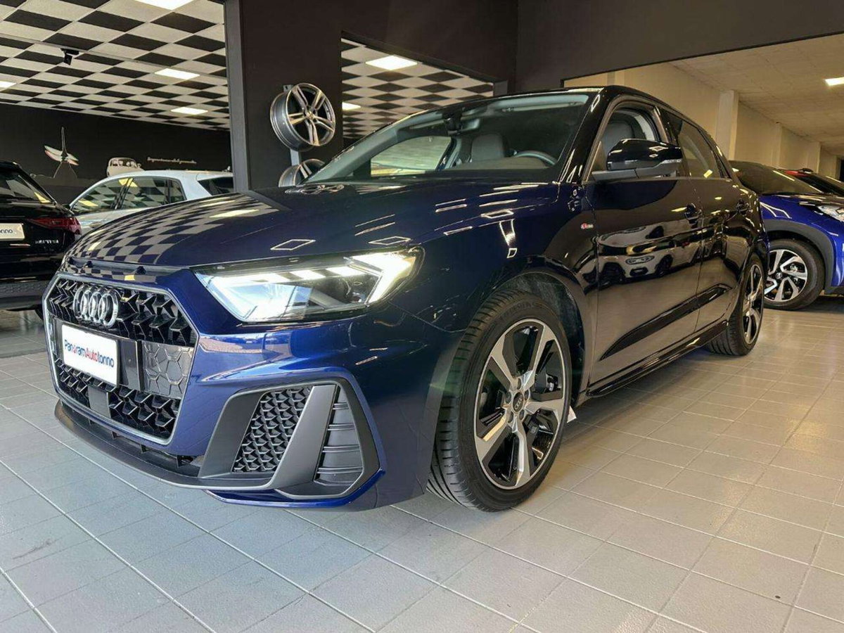 Audi A1 Sportback 30 TFSI S line edition (3)