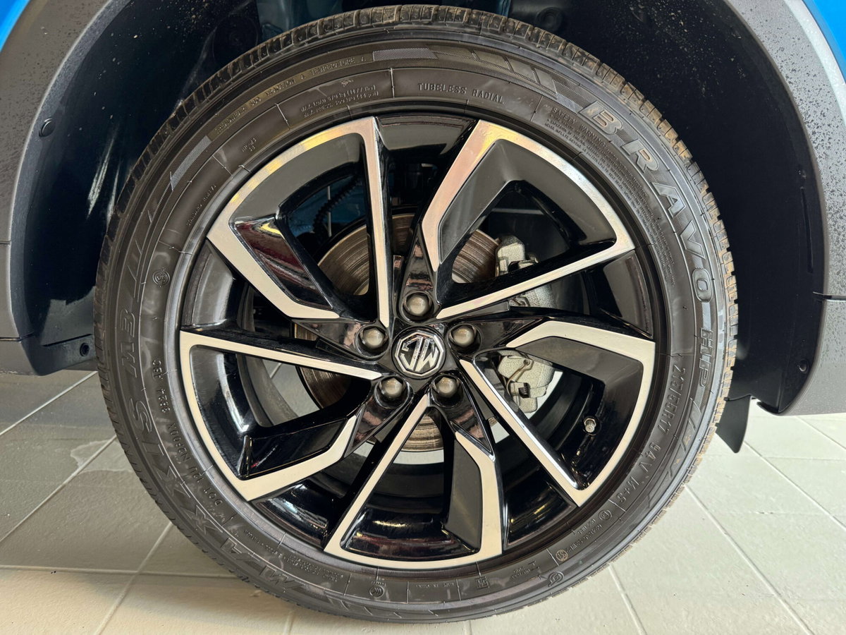 Mg ZS ZS 1.5 Luxury (10)