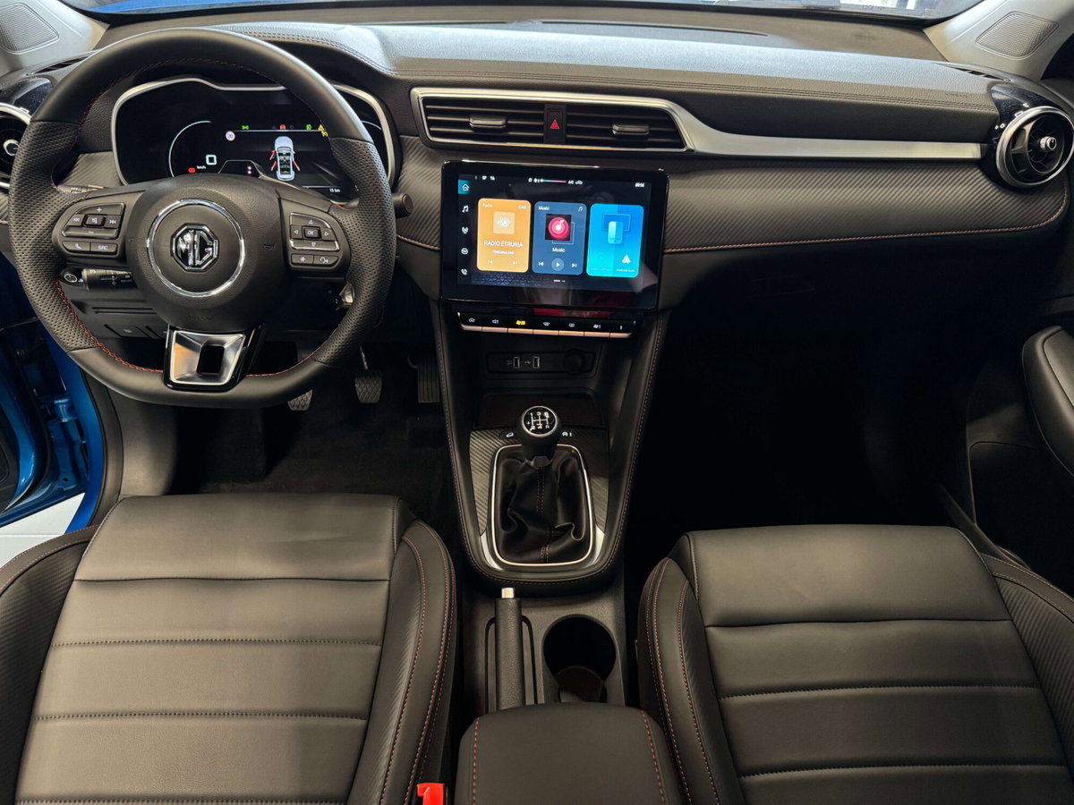 Mg ZS ZS 1.5 Luxury (11)