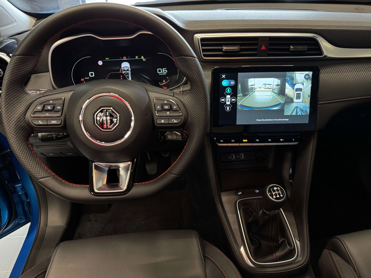 Mg ZS ZS 1.5 Luxury (12)