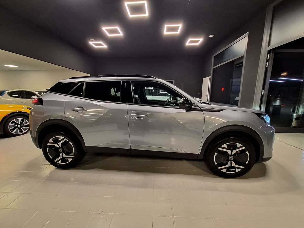 Peugeot 2008 PureTech 100 S&S Allure (7)