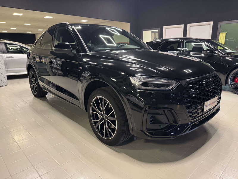 Audi Q5 Sportback 40 2.0 tdi mhev 12V Identity Black quattro s-tronic