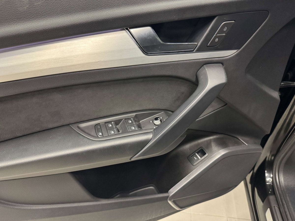 Audi Q5 Sportback 40 2.0 tdi mhev 12V Identity Black quattro s-tronic (10)