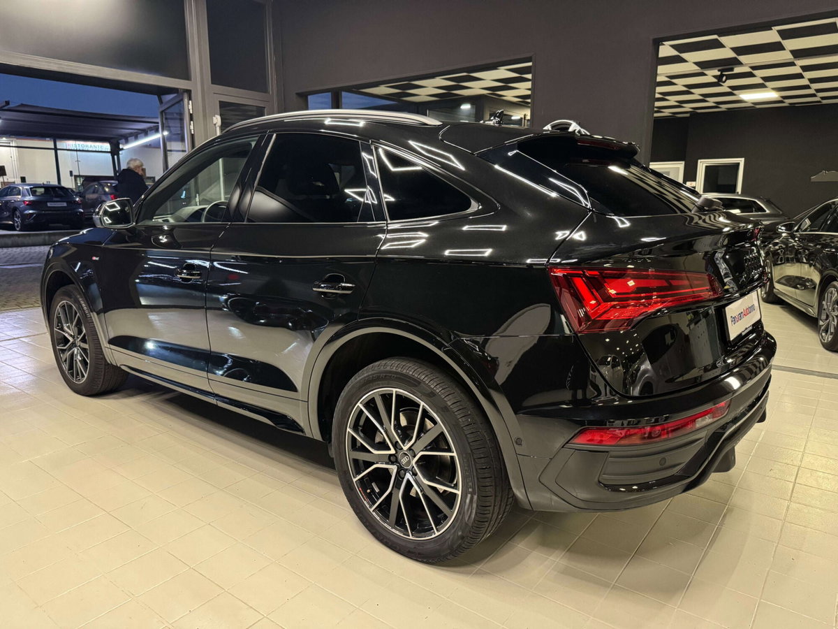 Audi Q5 Sportback 40 2.0 tdi mhev 12V Identity Black quattro s-tronic (4)