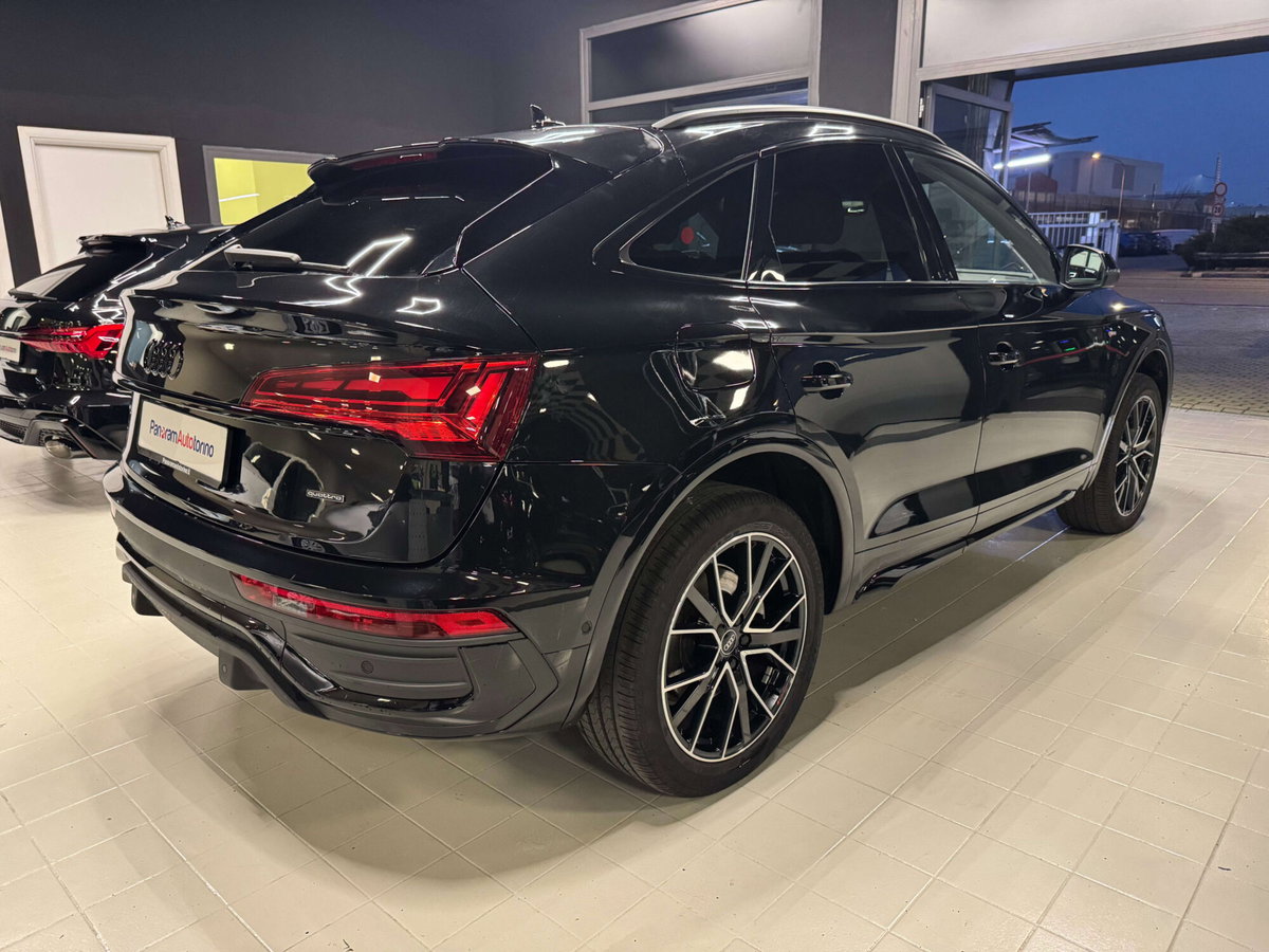 Audi Q5 Sportback 40 2.0 tdi mhev 12V Identity Black quattro s-tronic (7)