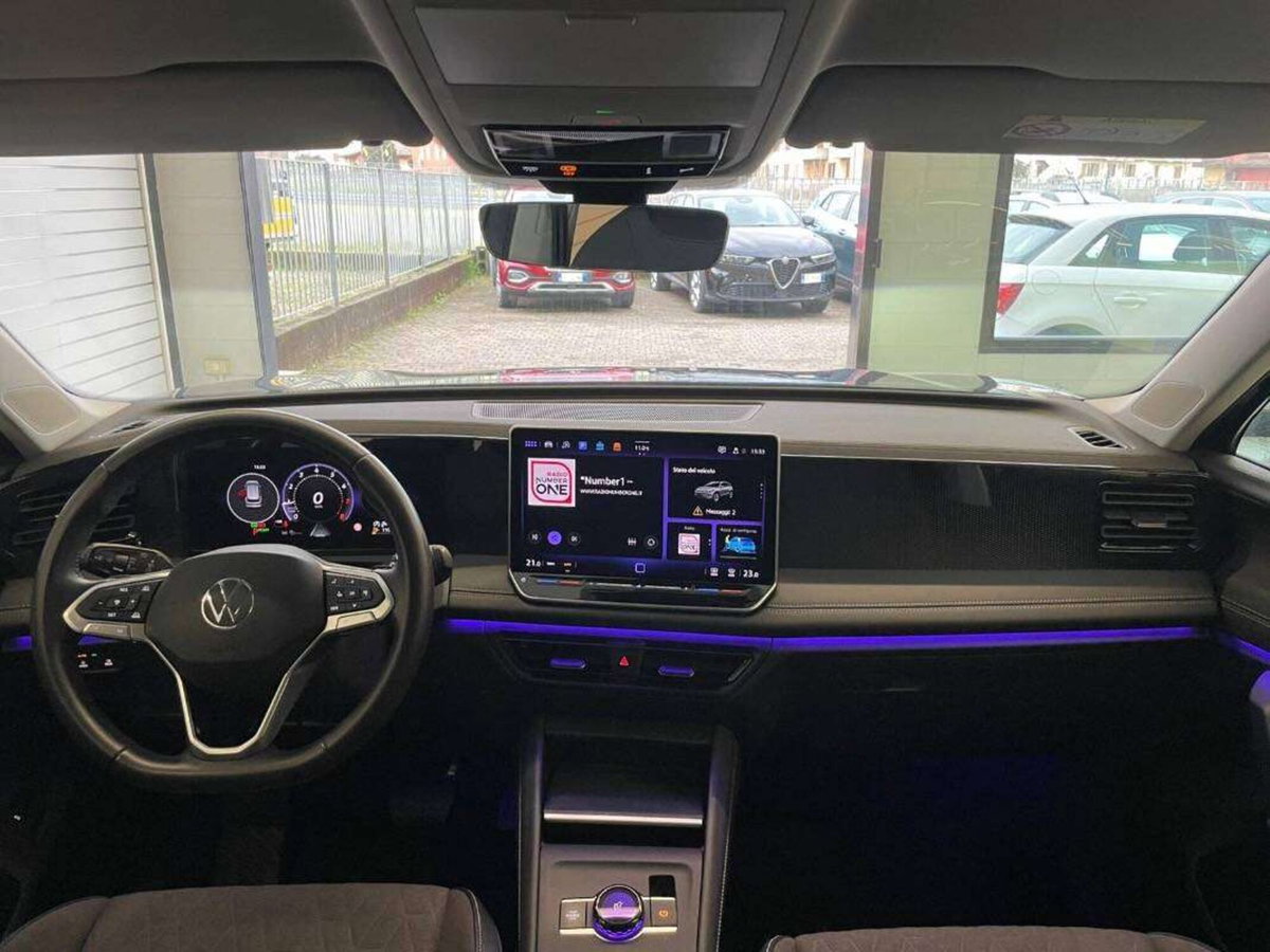Volkswagen Tiguan 1.5 etsi R-Line 150cv dsg (18)