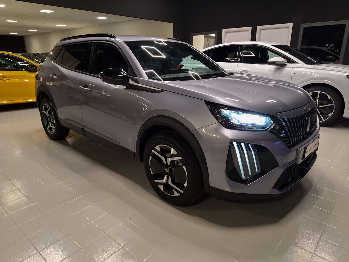 Peugeot 2008 PureTech 100 S&S Allure (8)