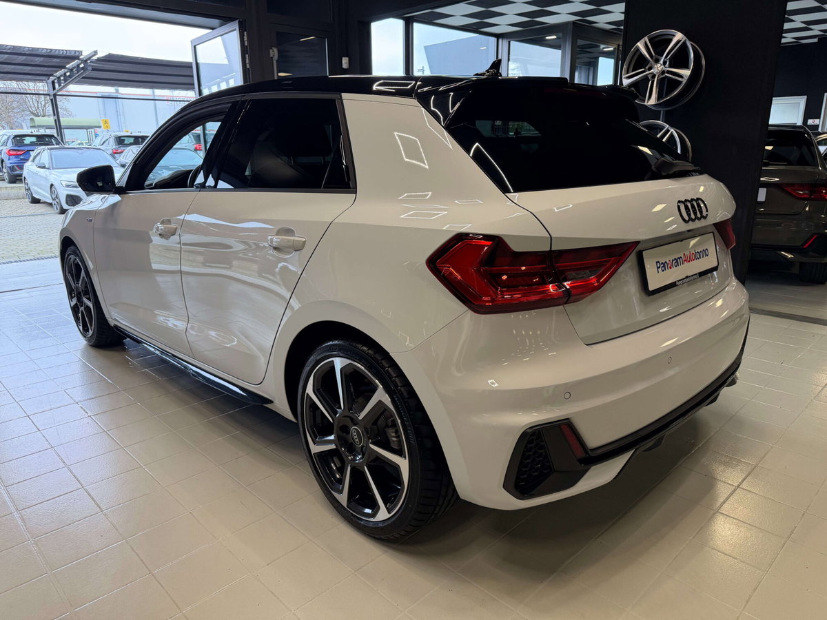 Audi A1 Sportback 30 1.0 tfsi Identity Black 116cv s-tronic (4)