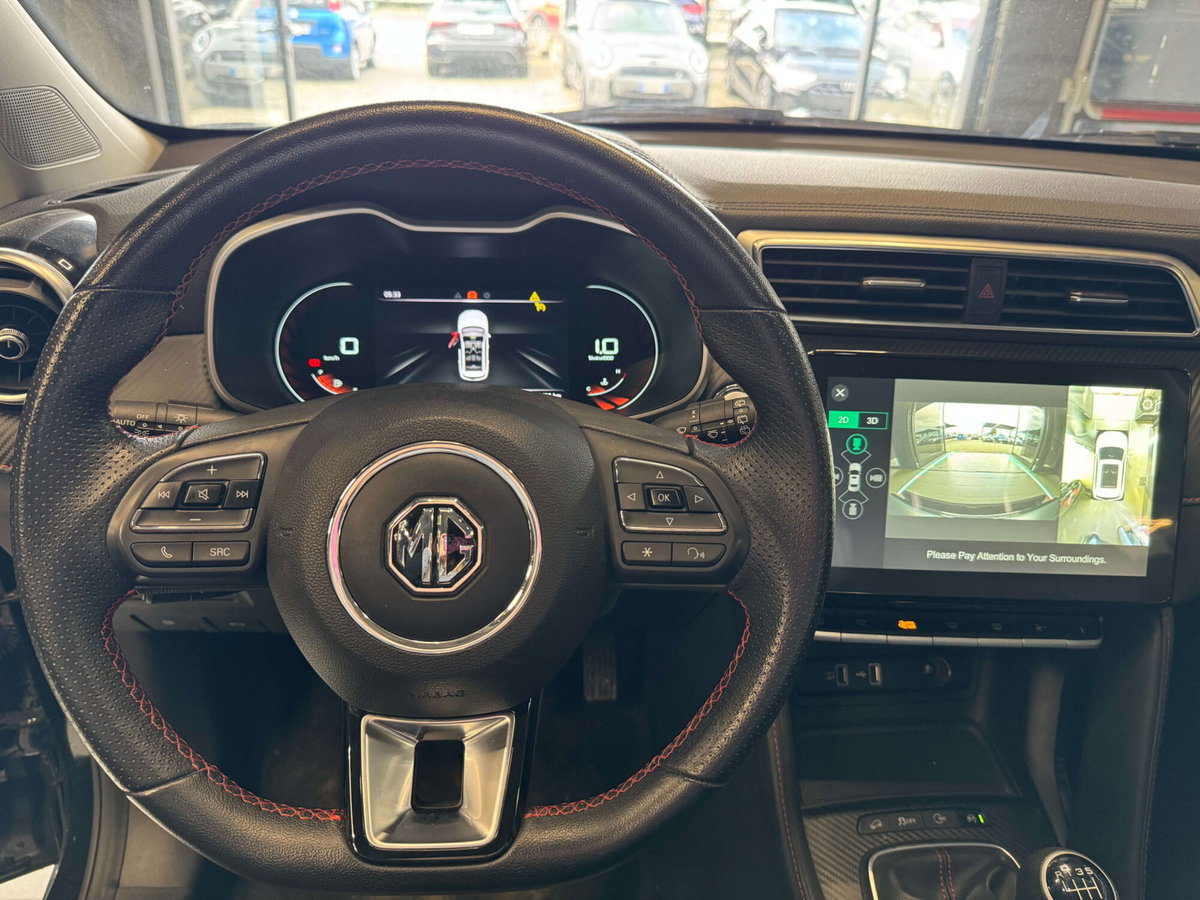 Mg ZS ZS 1.5 Luxury (10)