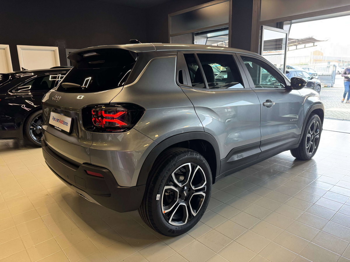 Jeep Avenger 1.2 turbo Summit fwd 100cv (6)