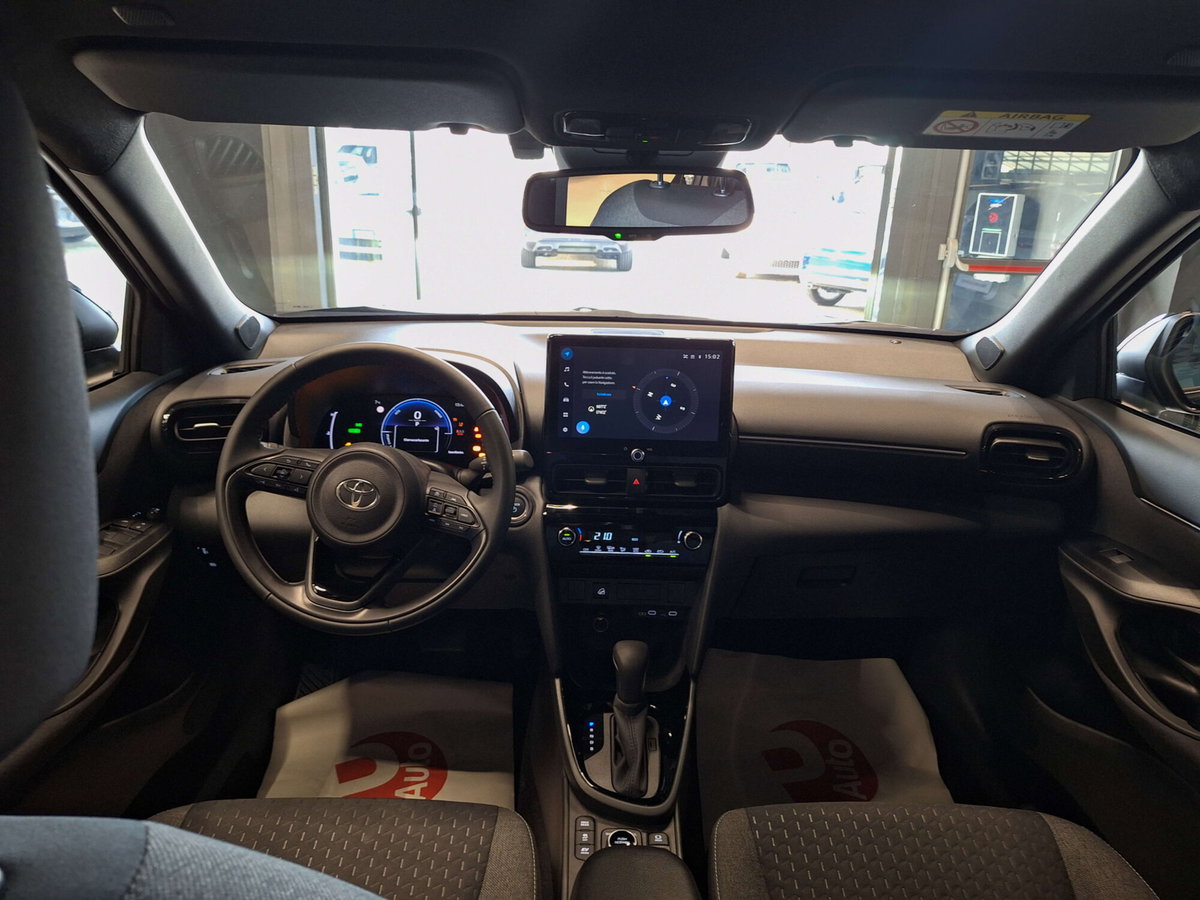 Toyota Yaris Cross 1.5h GR Sport Black Sky fwd 116cv e-cvt (10)